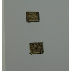 Early Barrow Culture, cross with circle tips